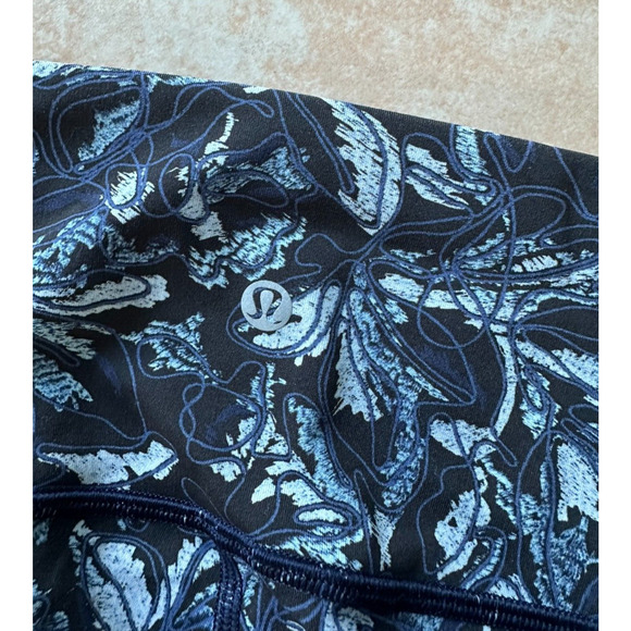 Lululemon multicolor Women‎ Size 6 - Picture 7 of 8
